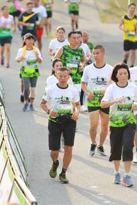 BIB: 
                            <button type="button" onclick="openModal(3551510)" class="btn btn-primary btn-sm float-right btn-popup" data-toggle="modal" data-target=".modal-high-quality">
                        <i class="fas fa-shopping-cart"></i> Add to Cart
                    </button>
                                            <button type="button" onclick="isThisMe(3551510, true)" class="btn btn-success btn-sm float-right btn-popup btn-isme hidden" data-toggle="tooltip" data-placement="bottom" title="นี่คือรูปของคุณใช่ไหม คลิกที่นี่เพื่อเอาเข้าอัลบั้ม">
                        <i class="fas fa-plus"></i> Add to album
                    </button>
                    <button type="button" onclick="isThisMe(3551510, false)" class="btn btn-warning btn-sm float-right btn-popup btn-isnotme hidden">
                        <i class="fas fa-ban"></i> Remove from album
                    </button>